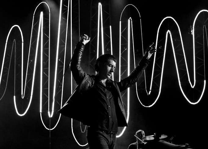 Arctic Monkeys live