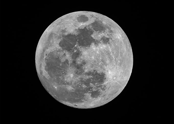 Moon 90