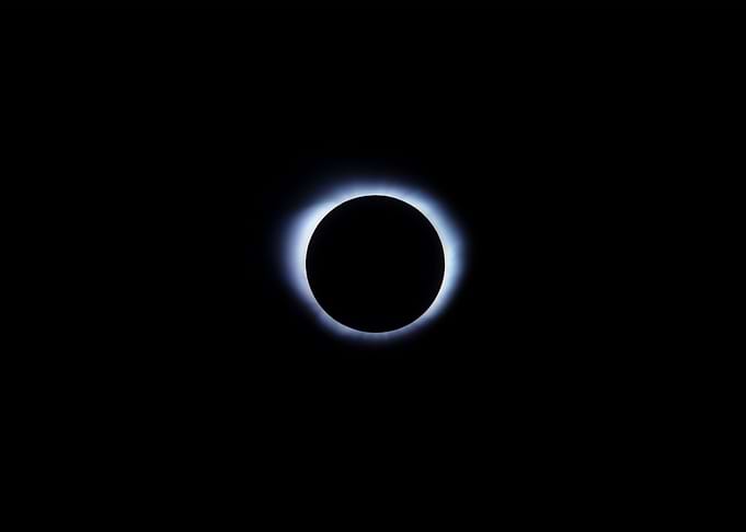Moon 32