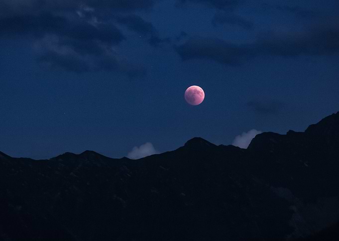 Moon 8