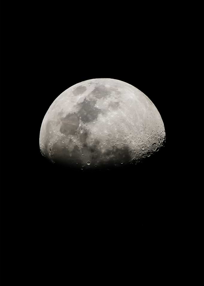 Moon 18