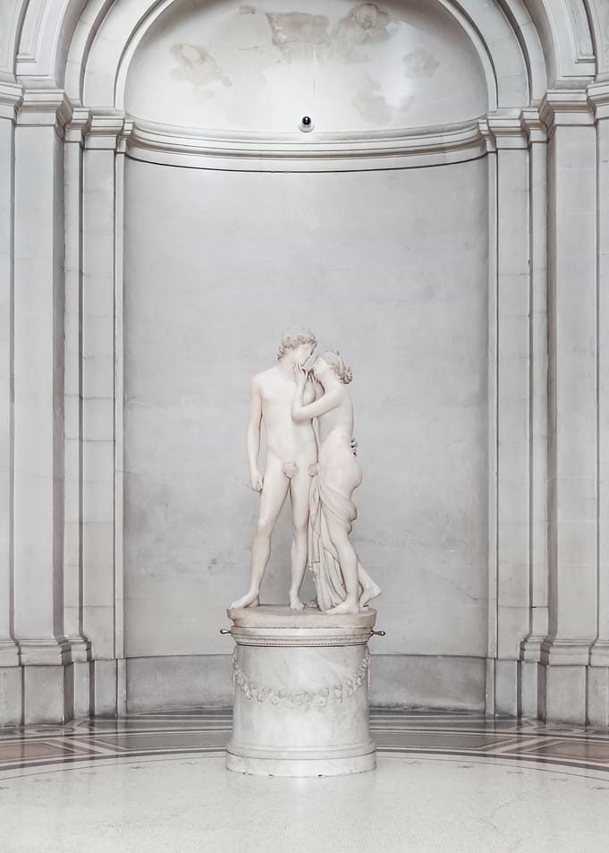 Statue 49
