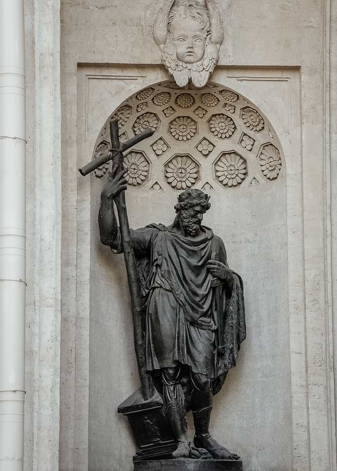 Statue 65