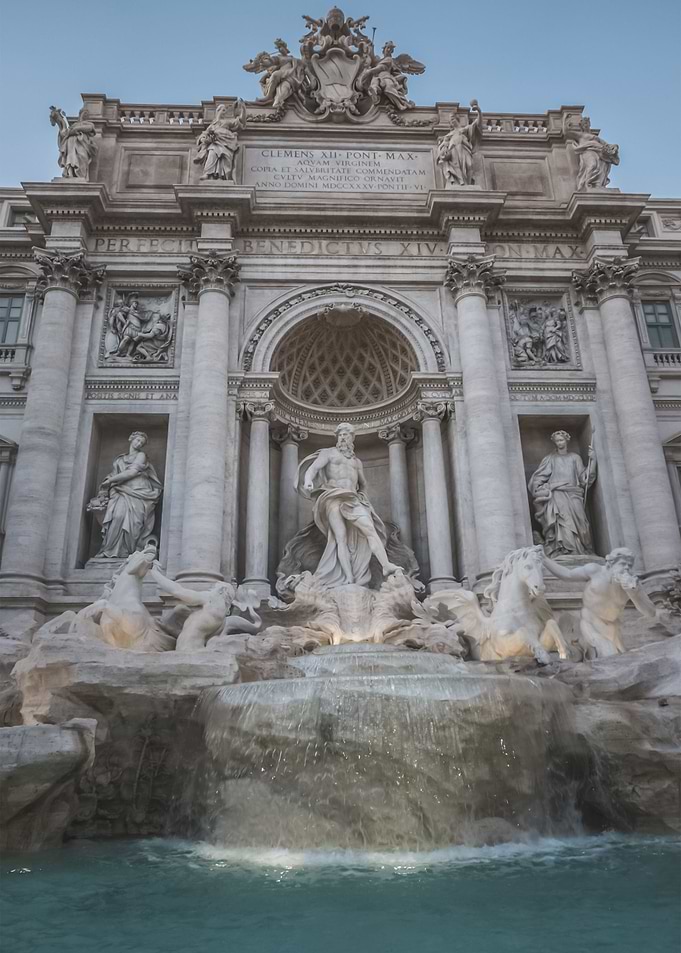 Statue 42