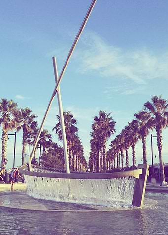 Boardwalk fountain