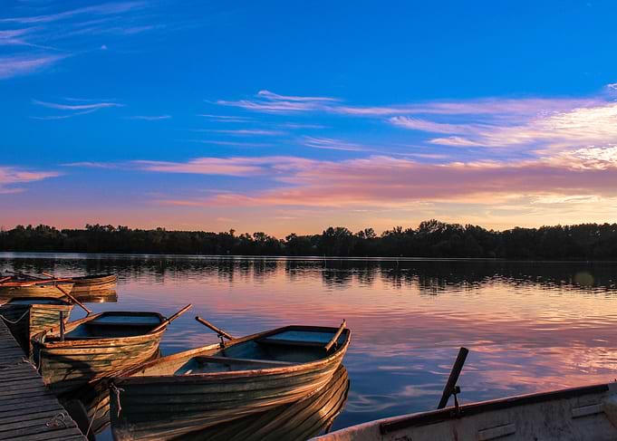Boat at the lake