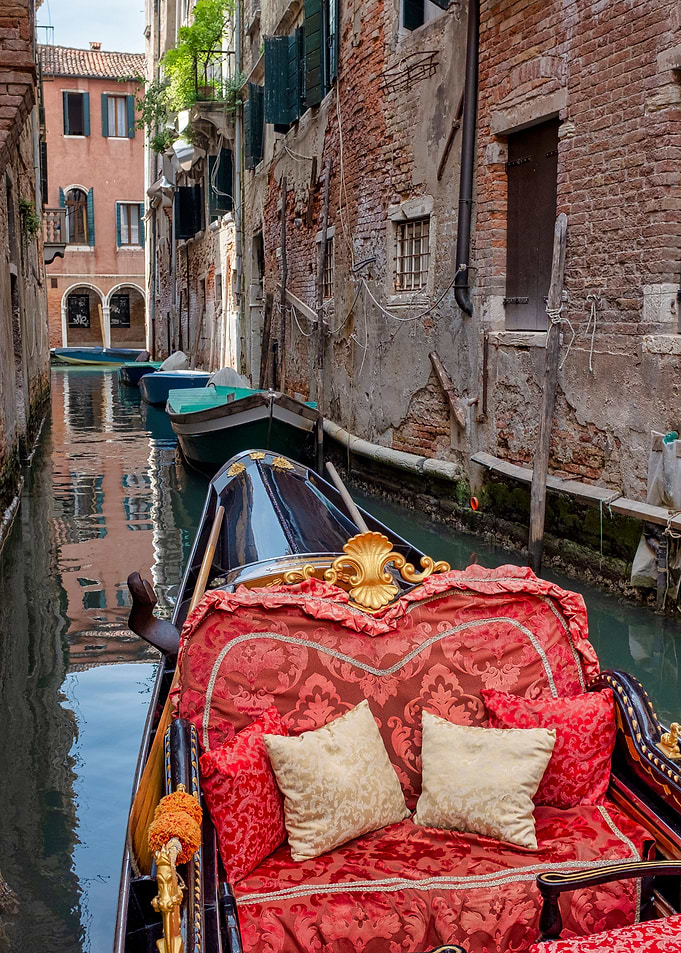 Empty gondola