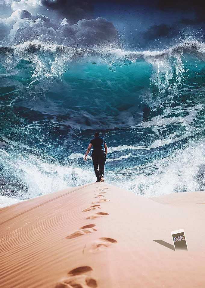 Smartphone Game Over Wave