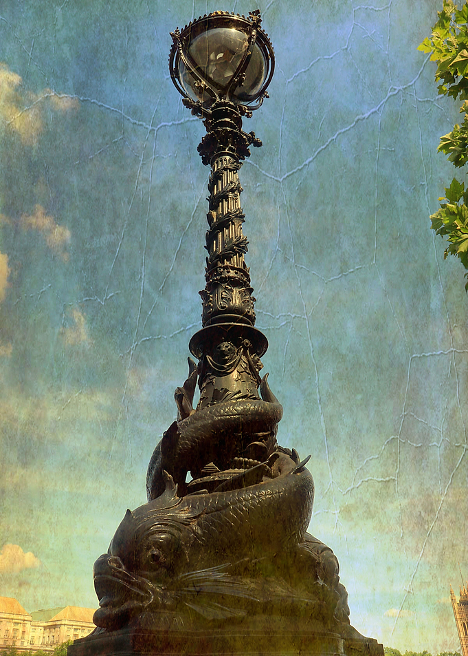 Vintage River Thames Lamp
