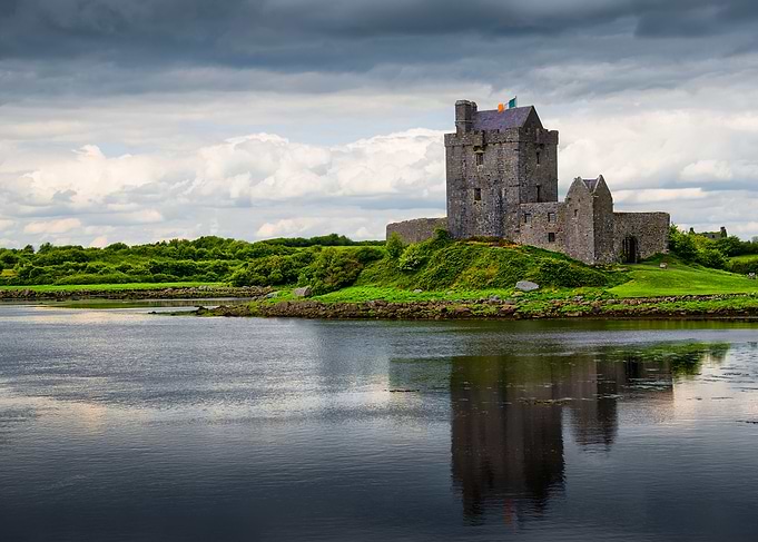 Dunguaire Castle