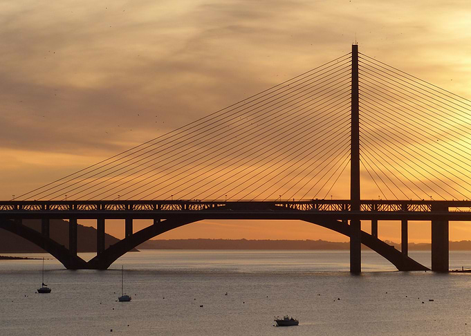 Iroise bridges