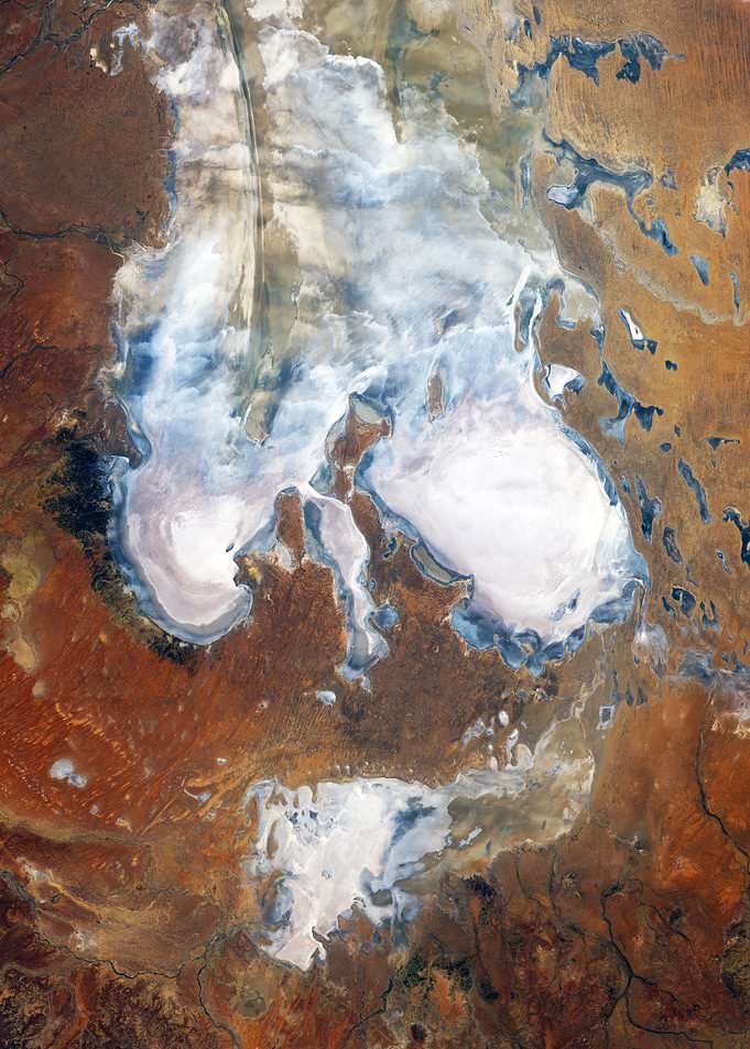 Lake Eyre salt flat