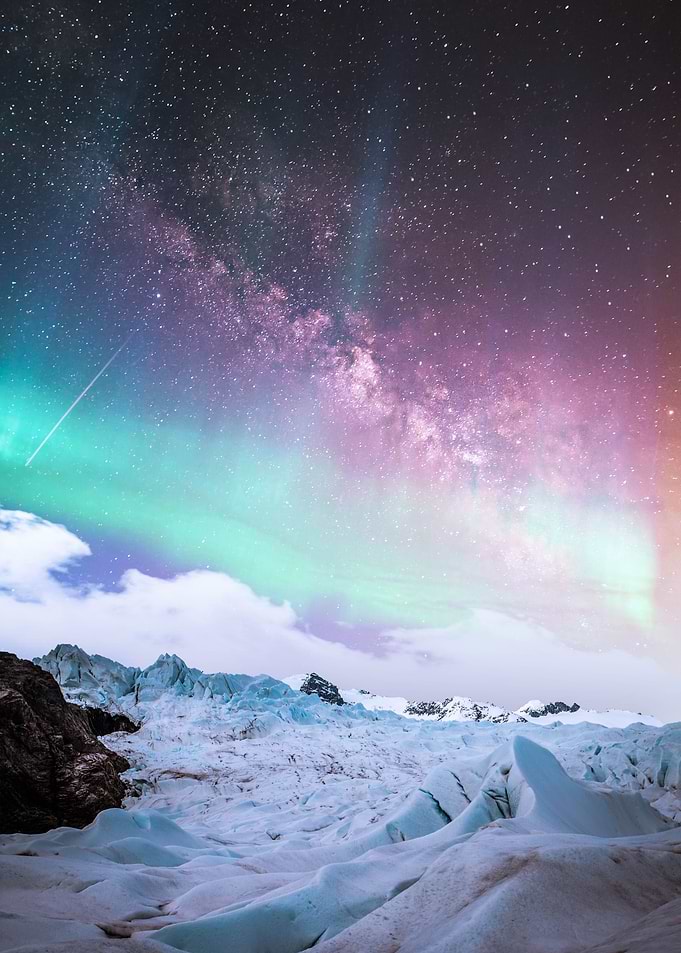 Milky way with an aurora