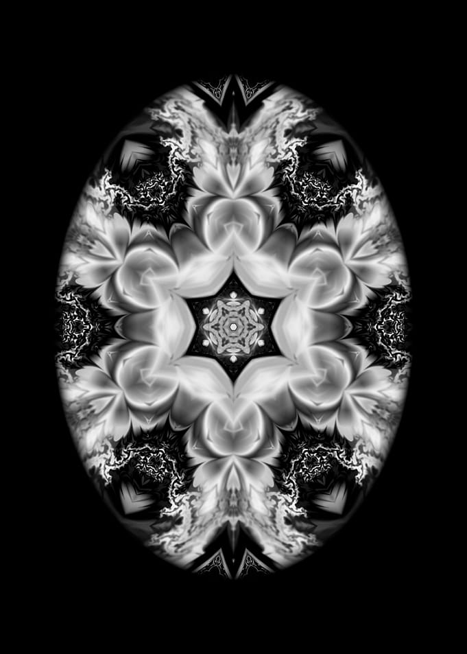 CarnivalEggBW 1