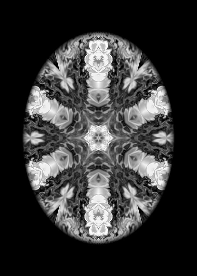 CarnivalEggBW 5
