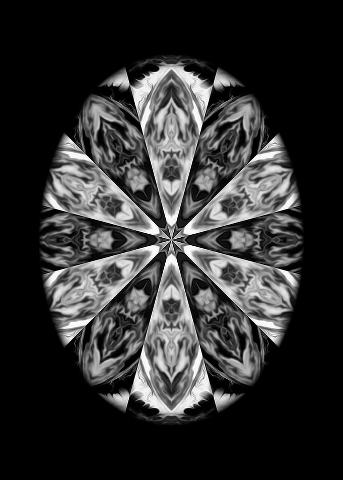 CarnivalEggBW 4