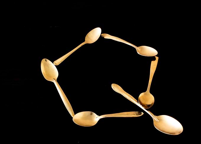 Letter Q made of spoons