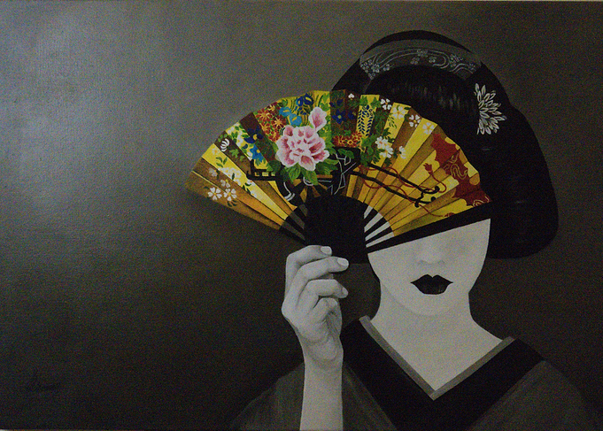 Maiko with fan