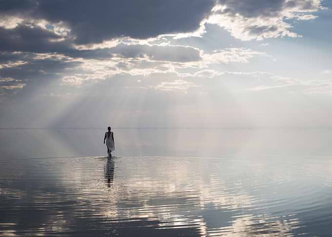 Walk on reflection