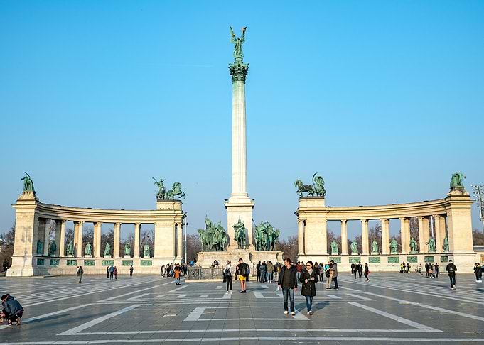 Heroes Square