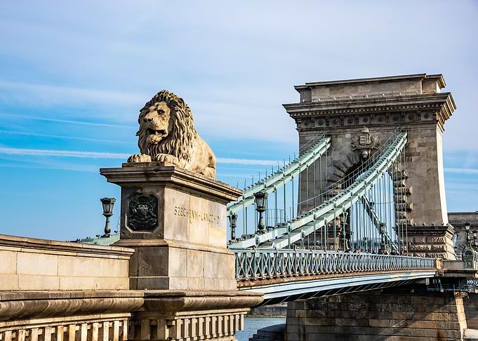 Chain Bridge