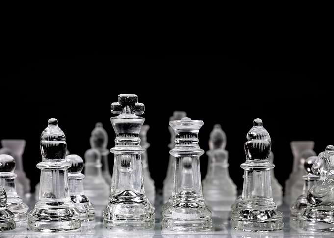 Chess glass challenge read