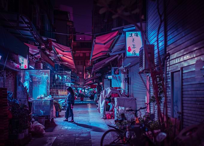 Shopping after midnight