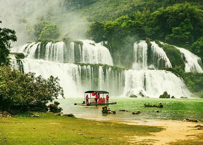 Ban Gioc waterfall
