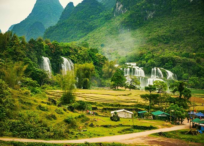 Ban Gioc waterfall