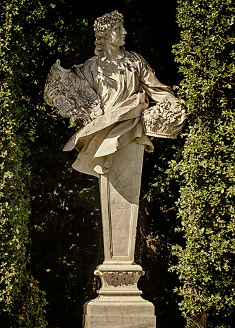 Statue from Reggia di Case