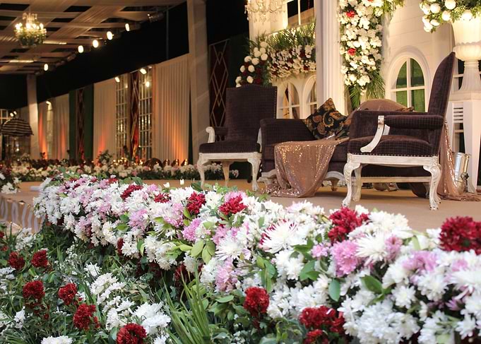 Wedding stage coverage