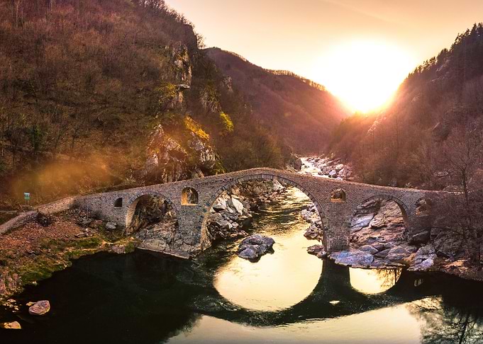 Devils bridge