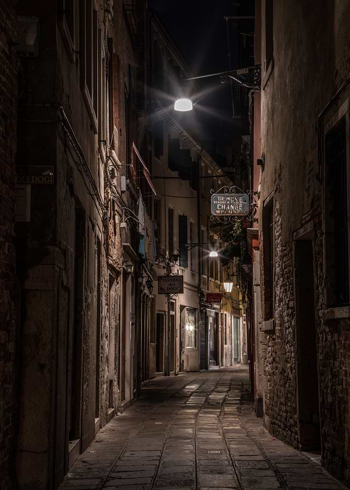 Late night walk in Venice