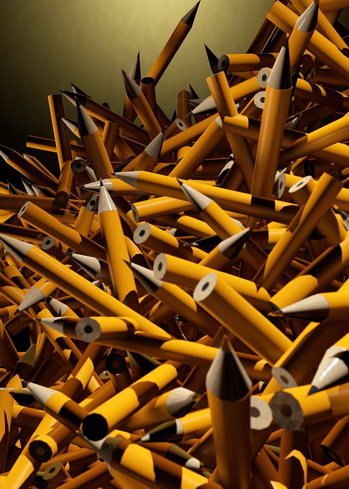 crayons orange right