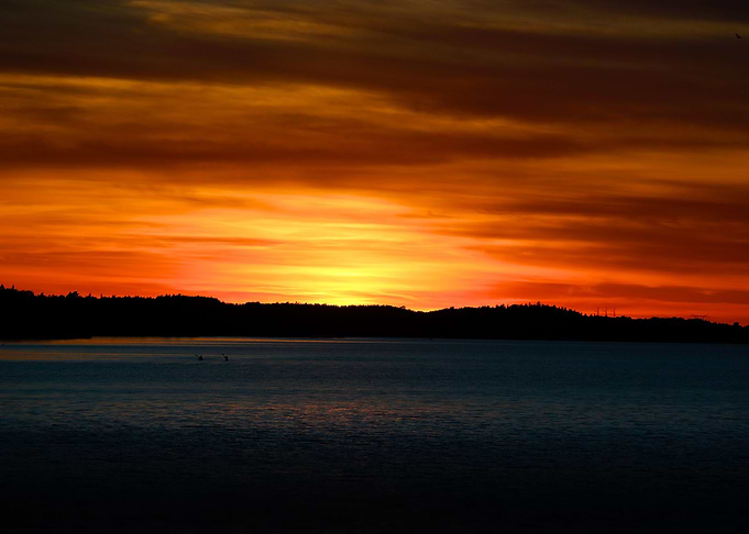 Sunset by the lake