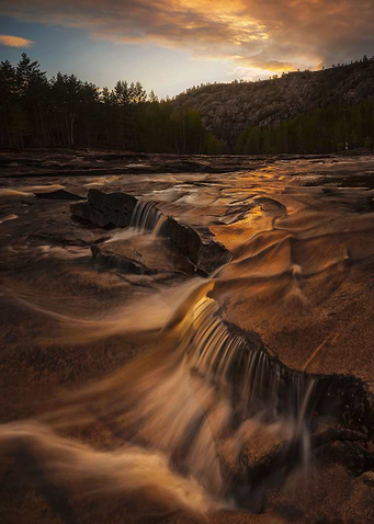 Cascade river