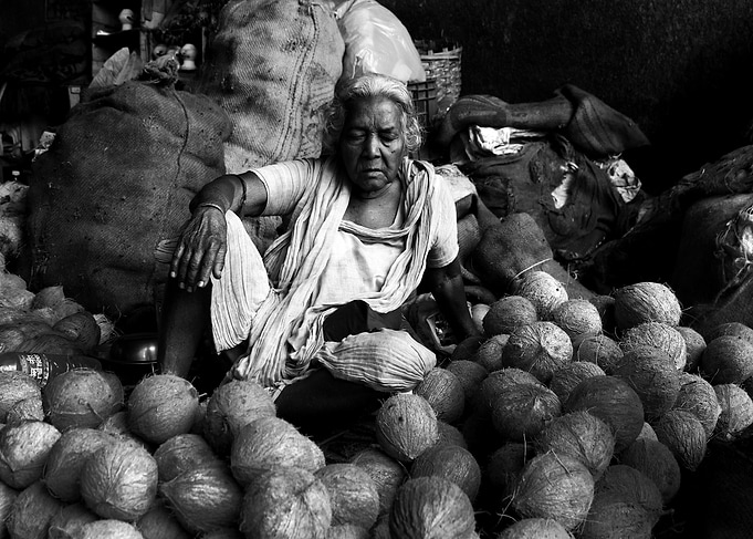 The sleeping vendor
