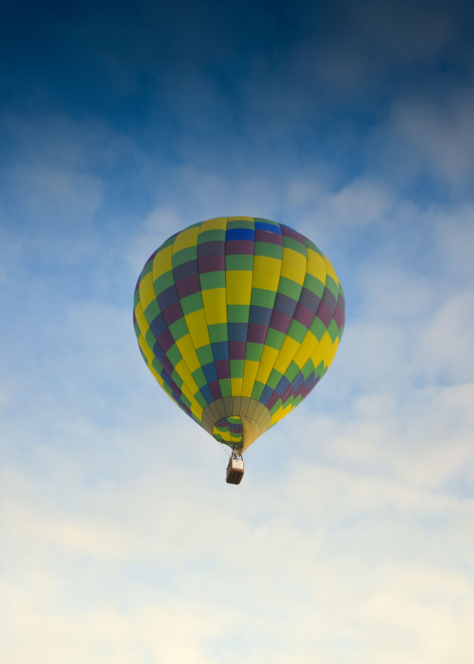 Spiral hot air balloon