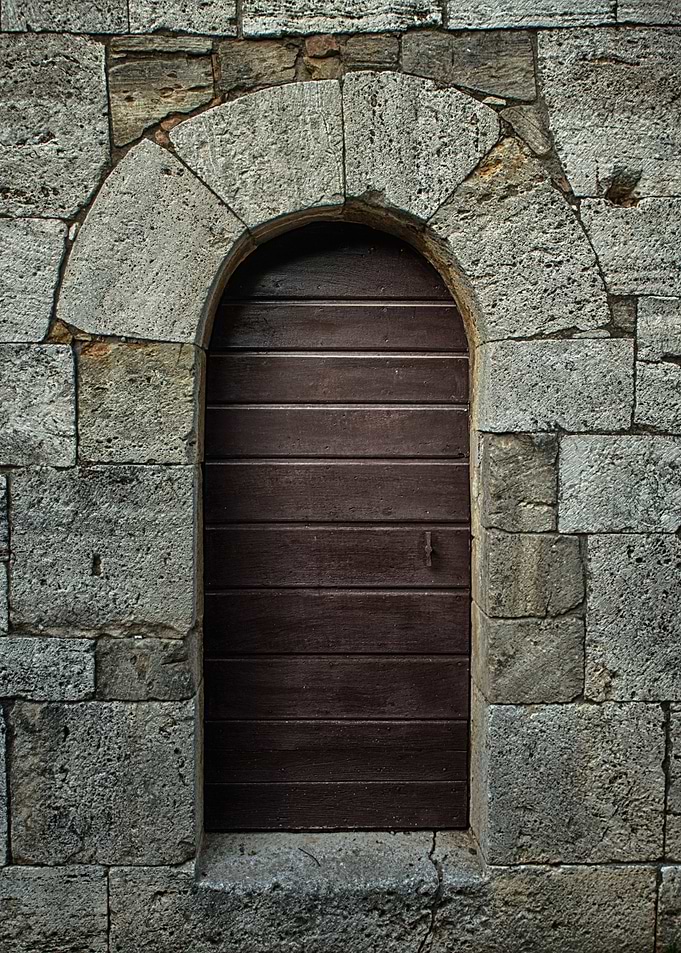 Door in Val dOrcia