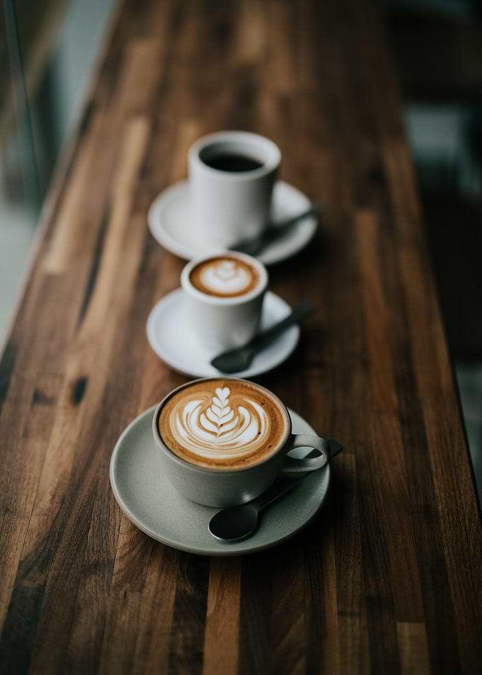 Line of coffee mugs
