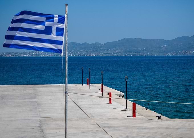 Flag in Port