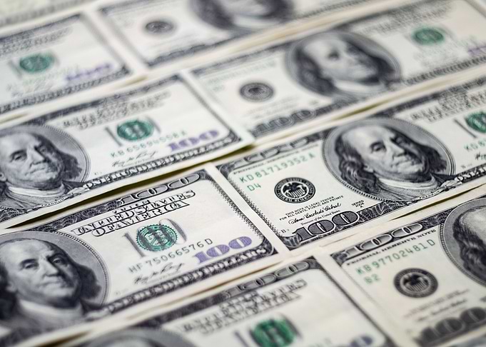One Hundred Dollars of USA