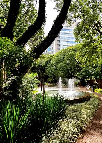 SAO PAULO MORUMBI SQUARE