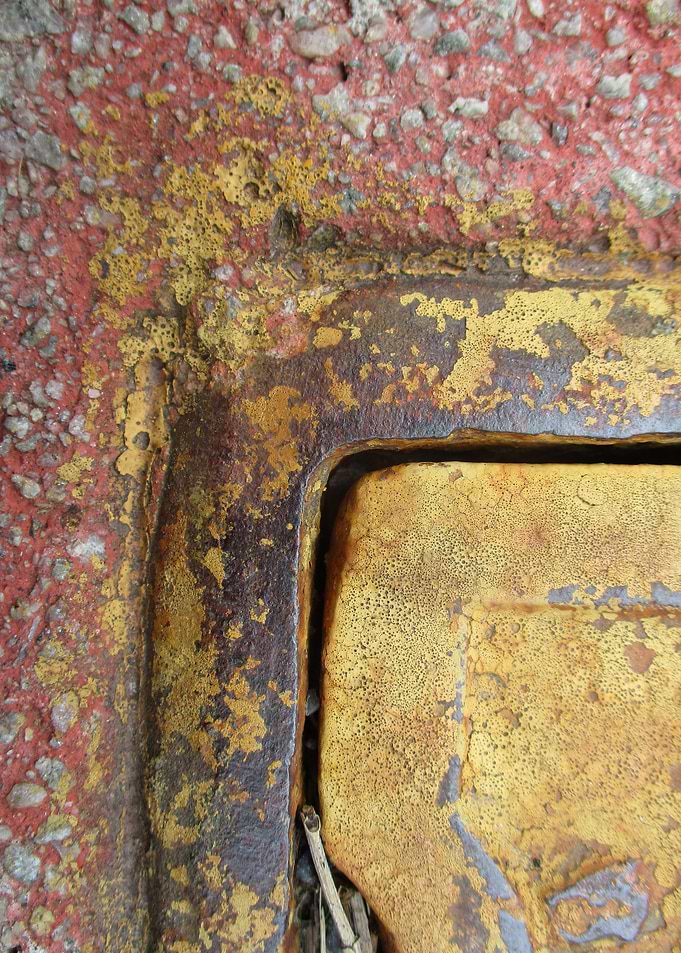 Yellow Red Metal II