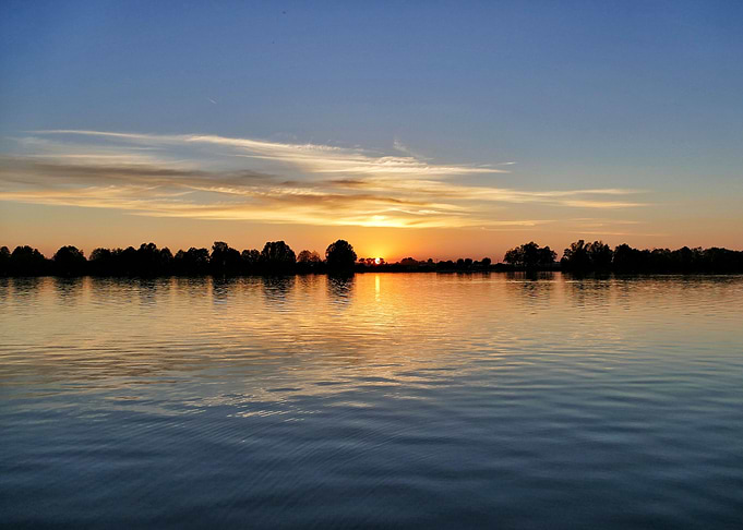 Lake Guggi in sunset 2