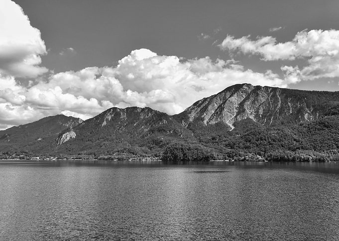 Lake Kochelsee mountain BW