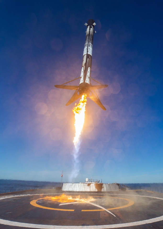 SpaceX Falcon 9 In The Sky