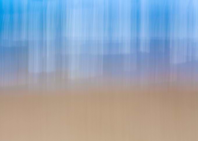 Vertical beach blur IV