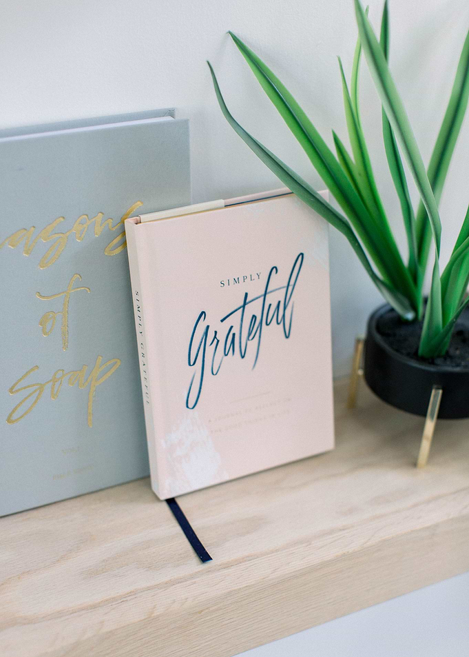 Simply grateful case