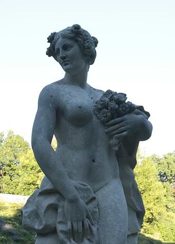 Statuette